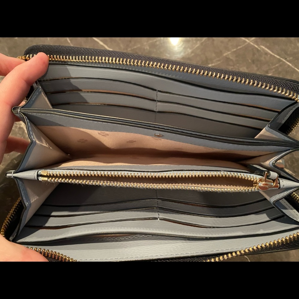 Kate Spade wallet - Picture 3 of 3